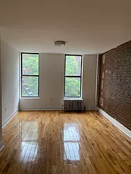 Rented by Aimee Grodanz, LREB