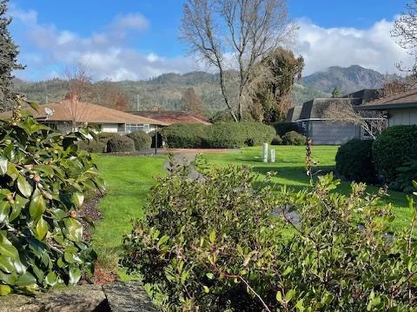 27 Woodgreen Street, Santa Rosa, CA 95409