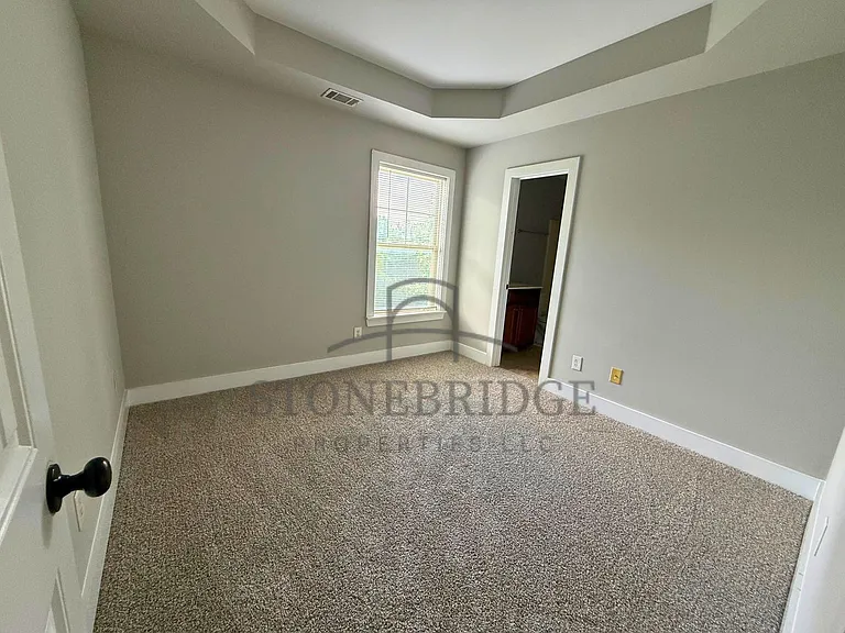 699 The Heights Ln — Photo 11