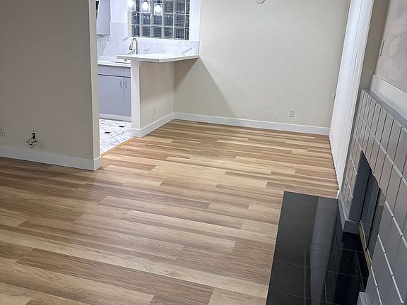 4th image of 2348 Dubois St