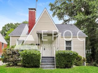 1115 S Benbow Rd, Greensboro, NC 27406