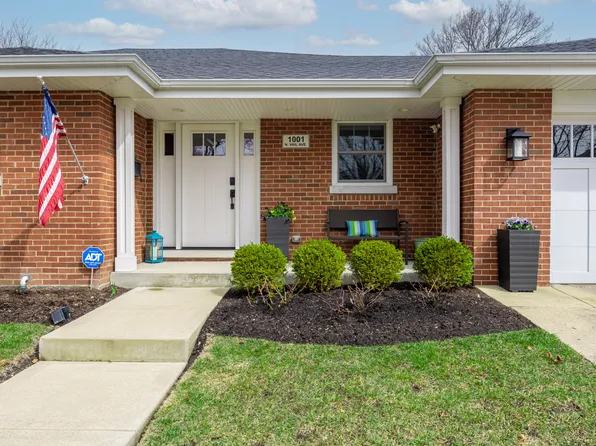 1001 N Vail Ave, Arlington Heights, IL 60004