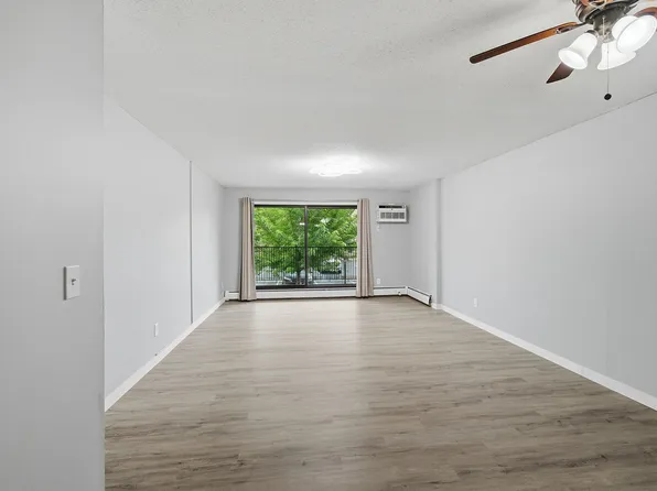 1871 Silver Bell Rd APT 107, Eagan, MN 55122