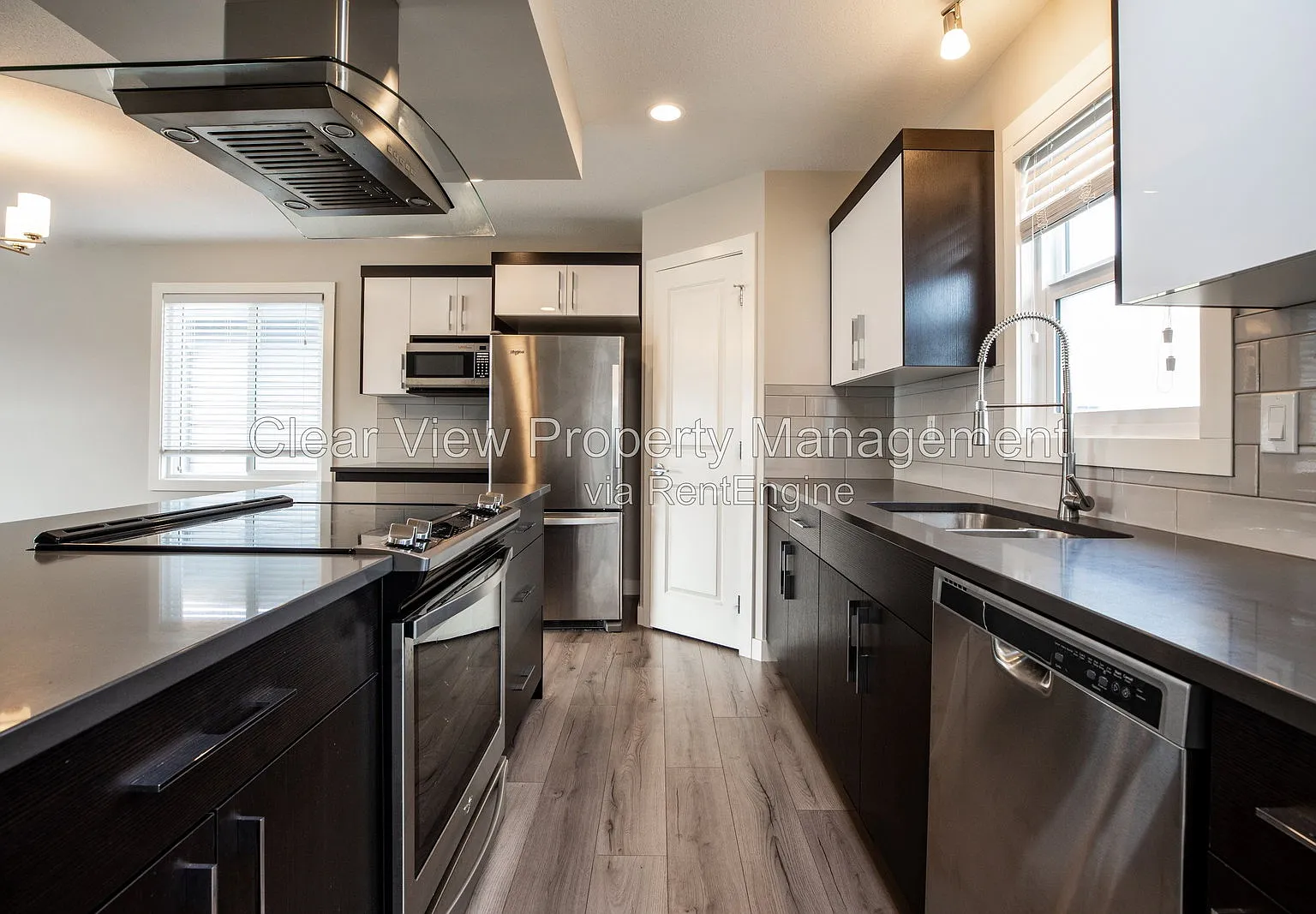 3 bed, 1.5 bath, 1200 sqft, $1,899 — Photo 4