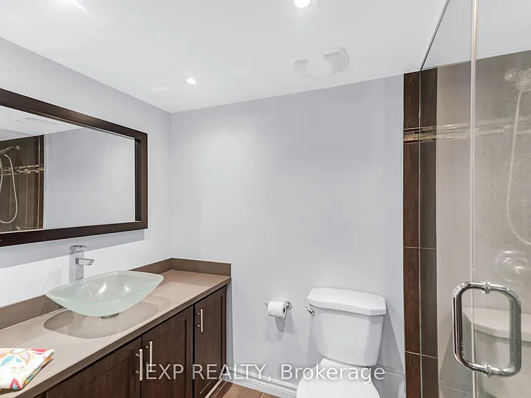 15390 Yonge St #104 — Photo 12