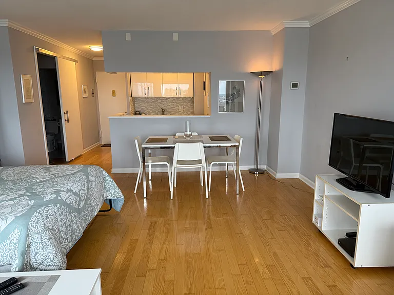 200 Locust St #25E — Photo 8