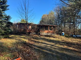 237 Cemetery Rd, Buxton, ME 04093