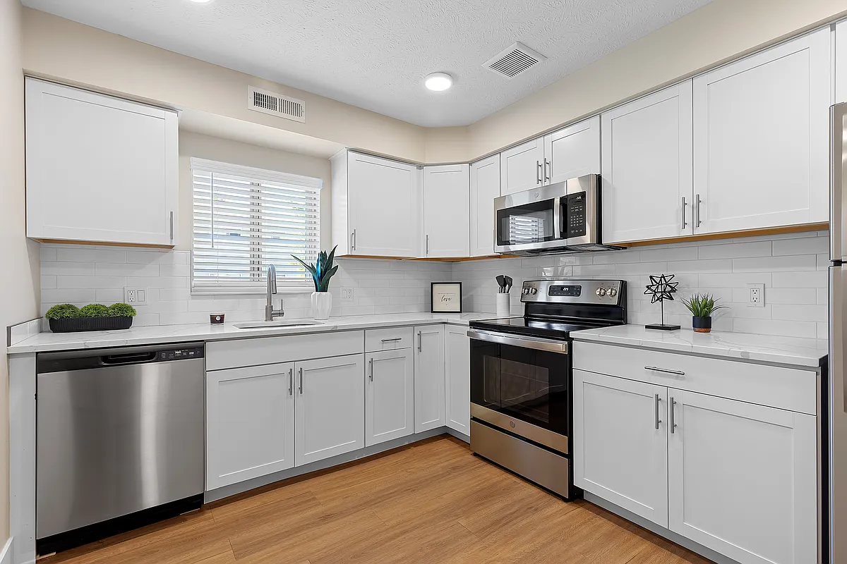 Building Photo - Tamarac Apartments