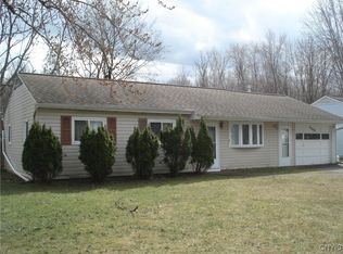 7912 Eisenhower Blvd, Bridgeport, NY 13030