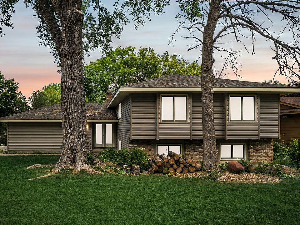 13990 Holyoke Path, Apple Valley, MN 55124 Zillow