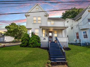 322 W Main St, Meriden, CT 06451