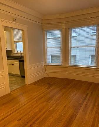 2nd image of 1372 Pine St