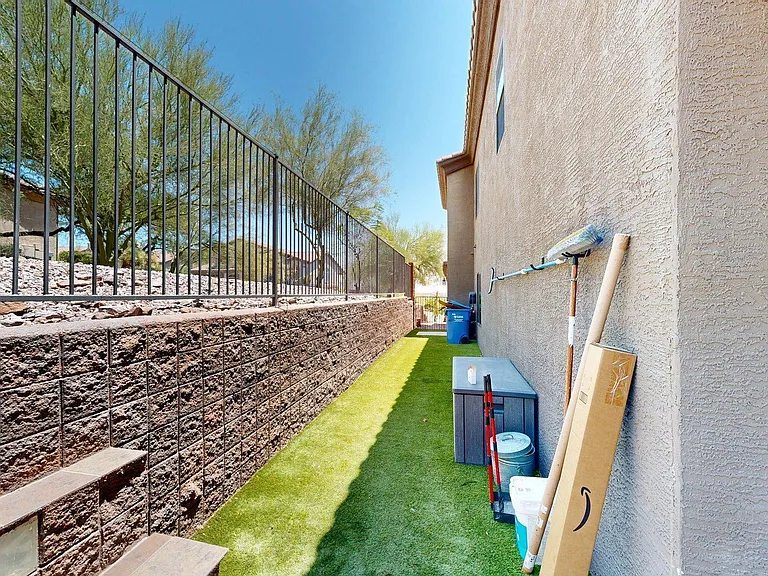 14818 N 18th Pl — Photo 55