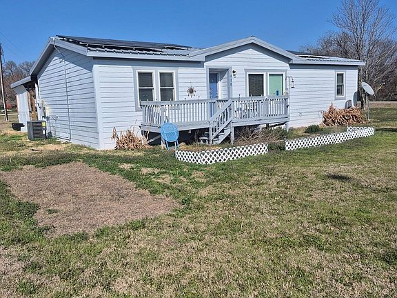 3rd image of 438 Silver River Rd