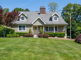 14 Mayfair Drive, Huntington, NY 11743