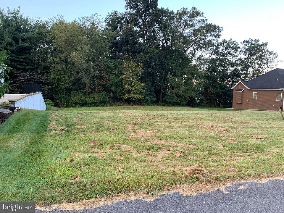 2nd image of 7073 Killarney Dr