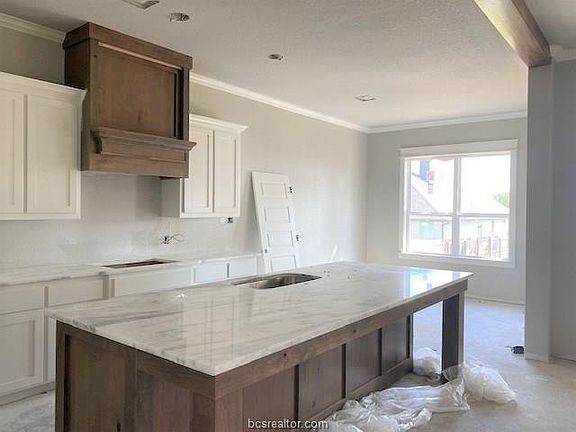 5th image of 4009 Brownway Dr