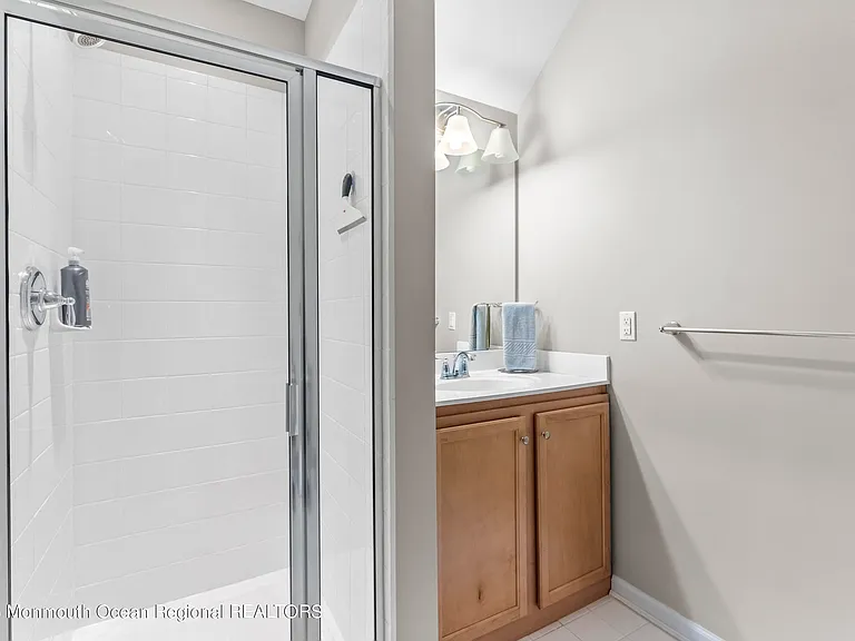 1 Kyle Dr — Photo 12