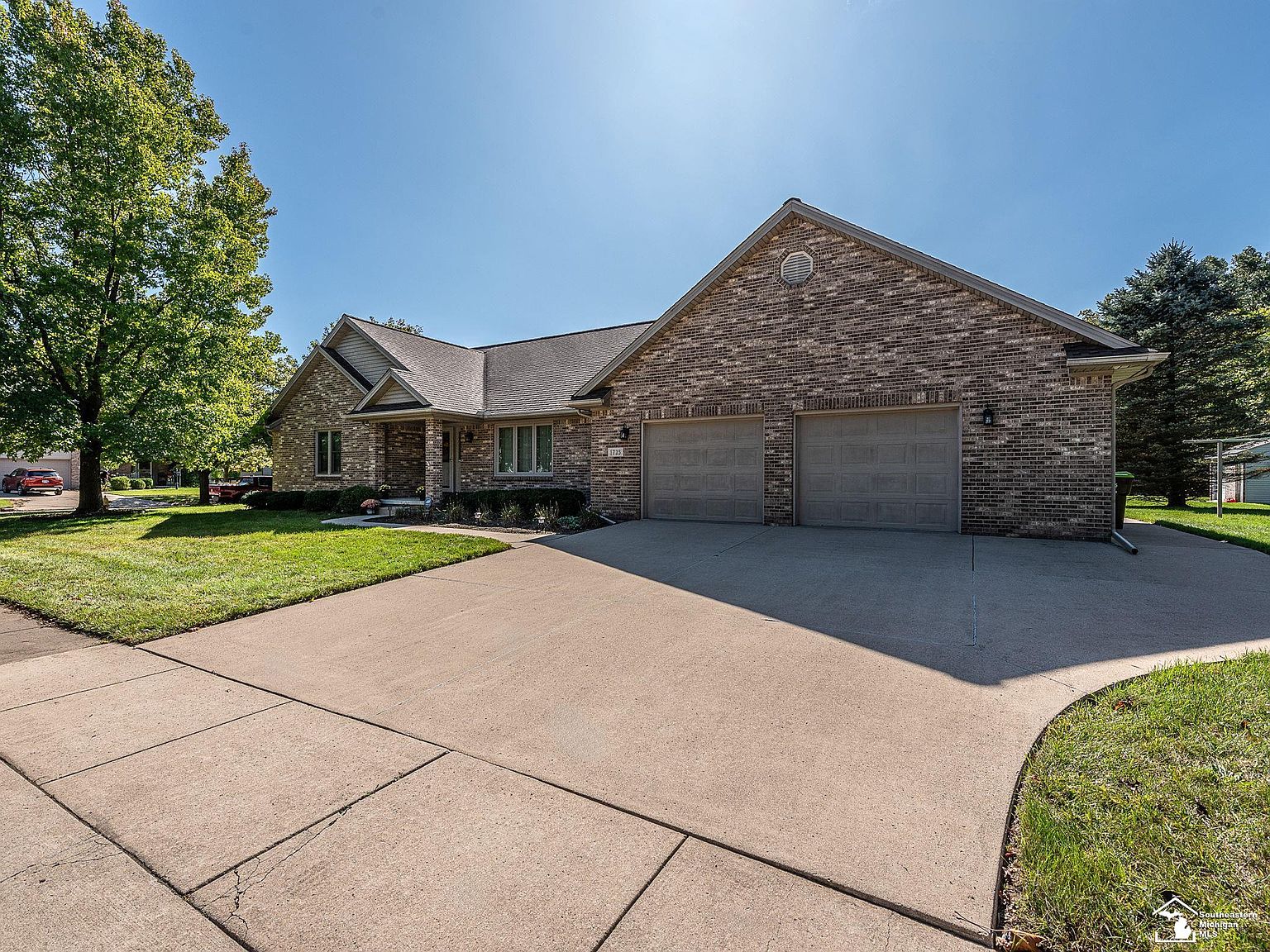 1725 Hendricks Dr, Monroe, MI 48162 Zillow