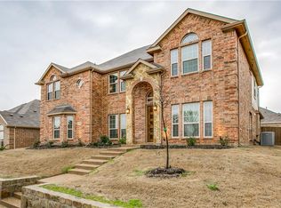 1736 River Run Dr, Desoto, TX 75115