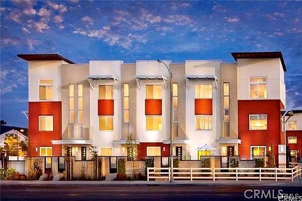 1st image of 5767 Acacia Lane