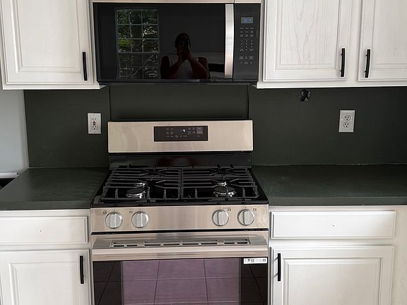 5th image of 252 Winding Hill Dr
