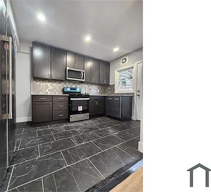 4 bed, 1550 sqft, $2,500 — Photo 4
