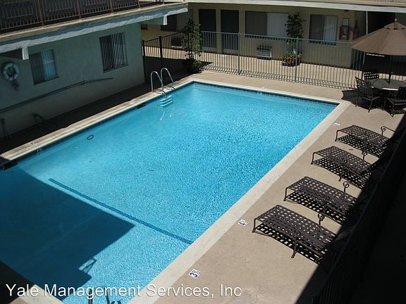 5th image of 3399 Bennett Dr APT 02