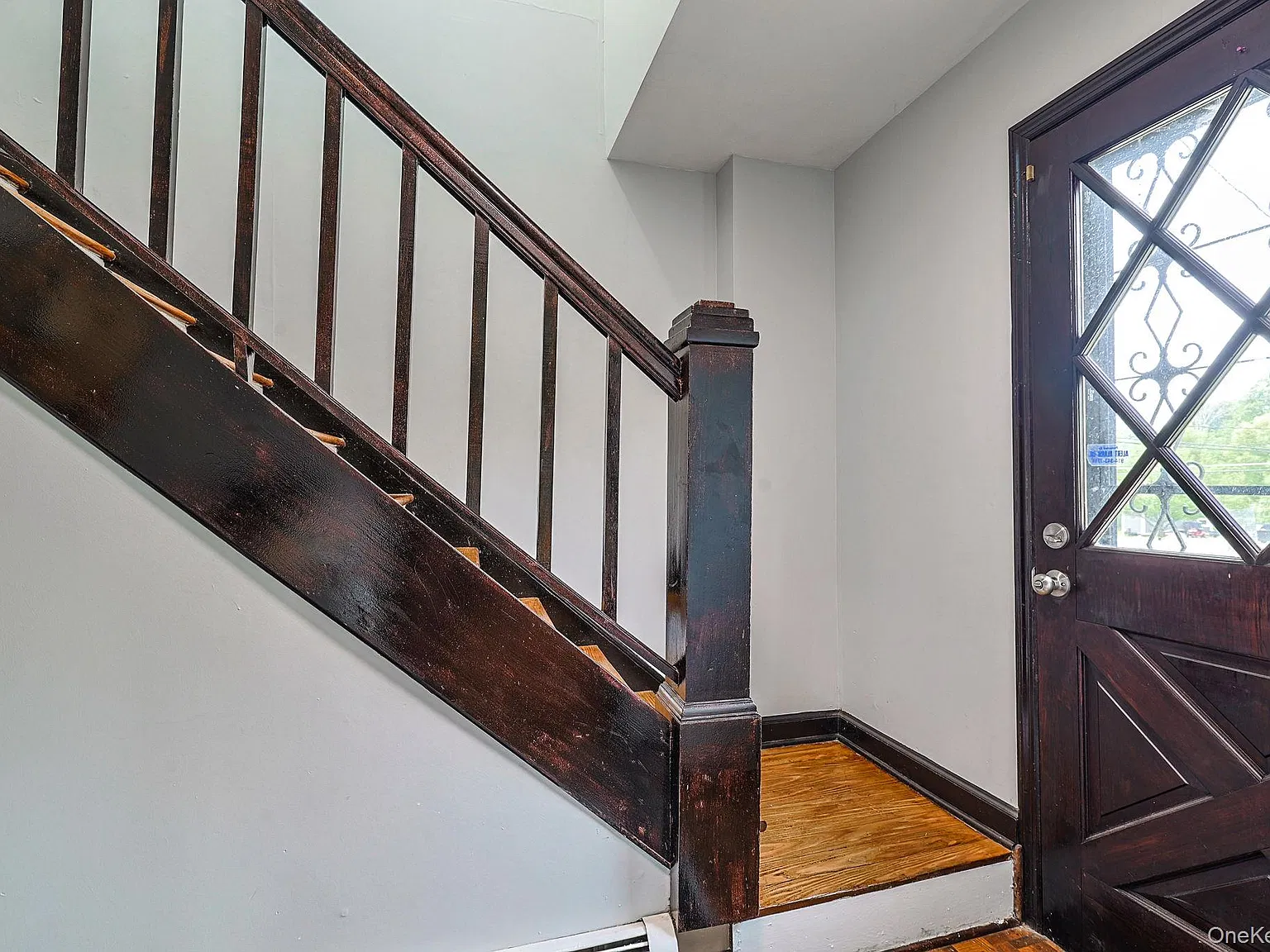 4 bed, 2.0 bath, 1861 sqft, $3,900 — Photo 3