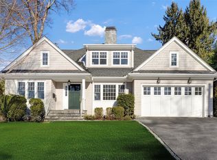 8 Harding Dr, Rye, NY 10580