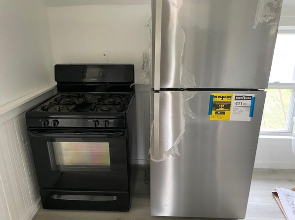 24 Seal Pl APT 2