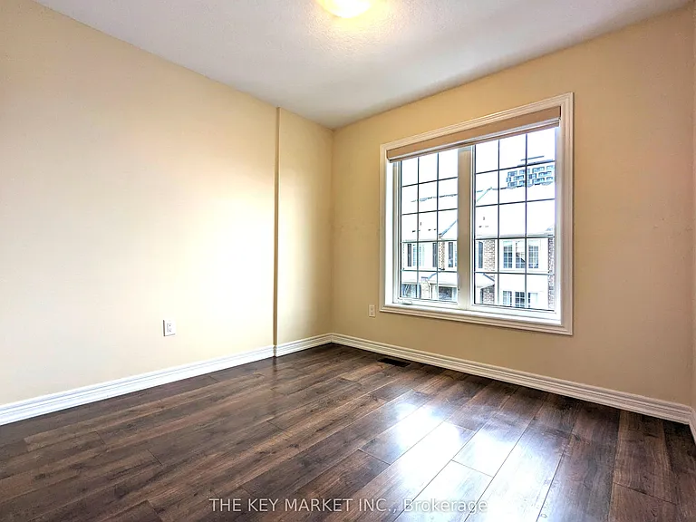 365 Belcourt Cmn — Photo 37