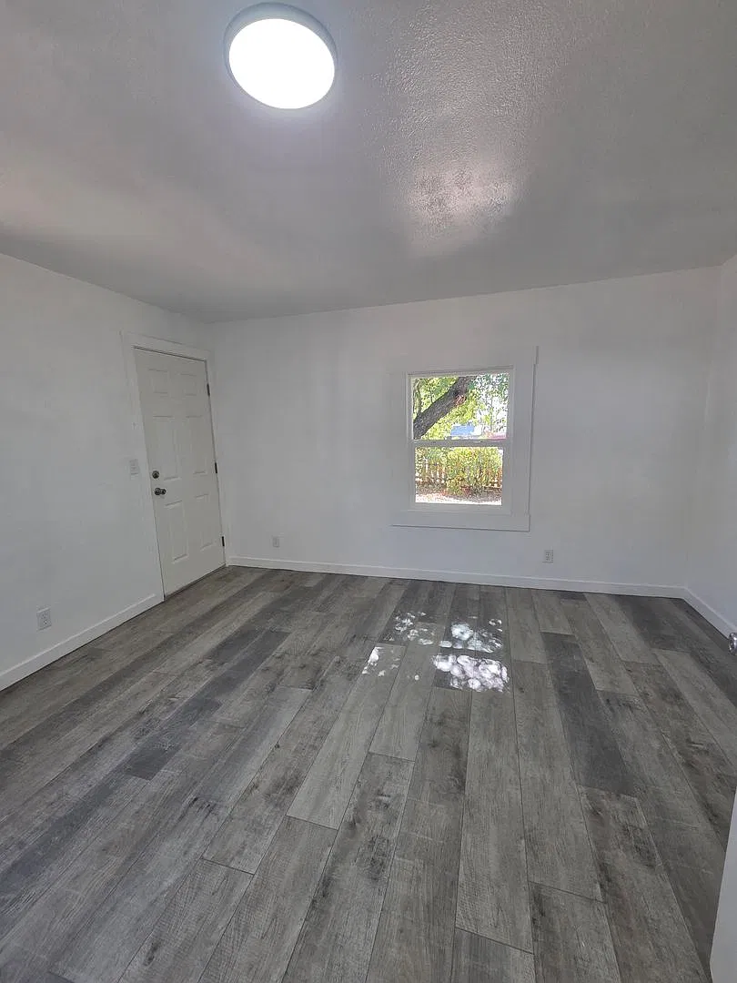 2 bed, 1.0 bath, 650 sqft, $1,150 — Photo 3