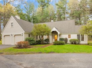6 Pickman Dr, Bedford, MA 01730