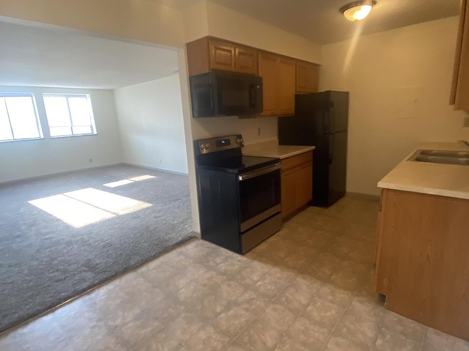 1st image of 3728 W 9th St