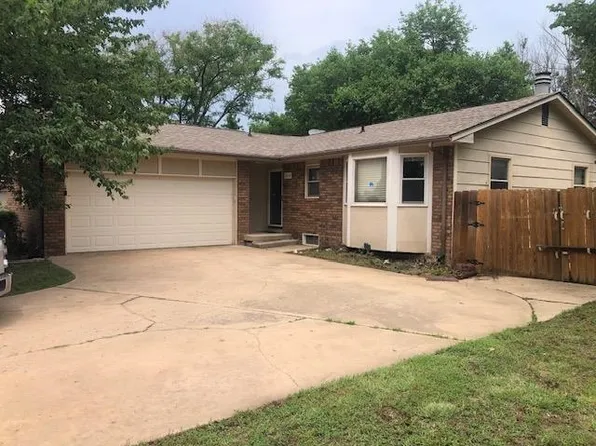 1210 N Morris St, Rose Hill, KS 67133
