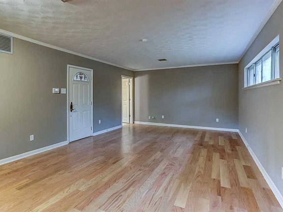 4th image of 495 Philwood Cv