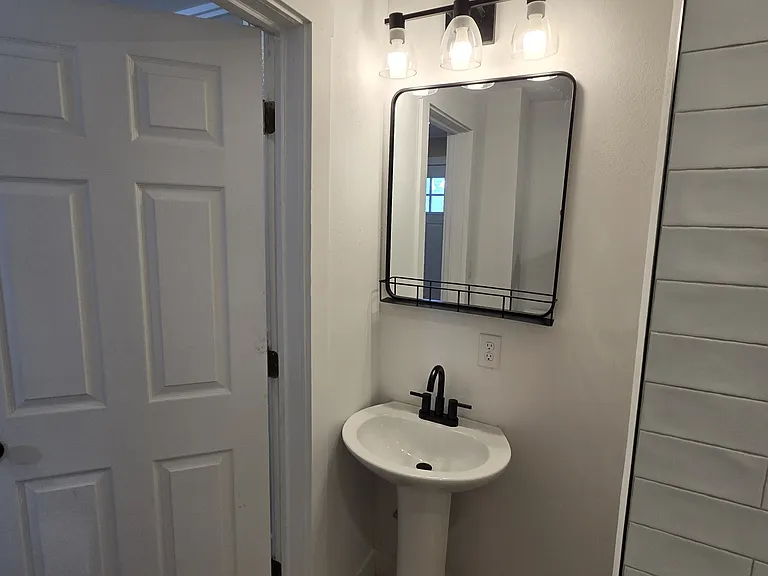 502 Pearl St #1 — Photo 30