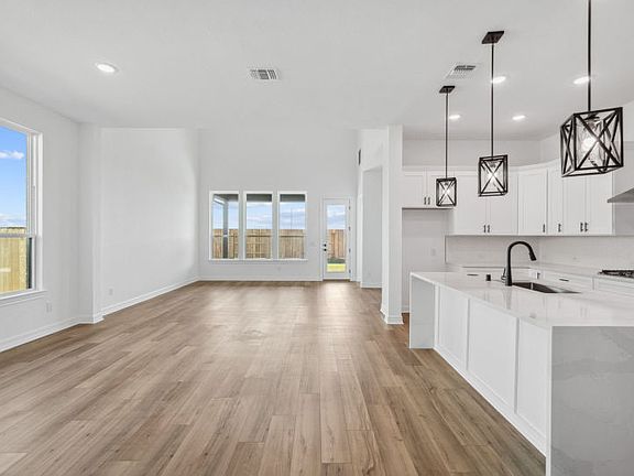 Kitchen Dining Space