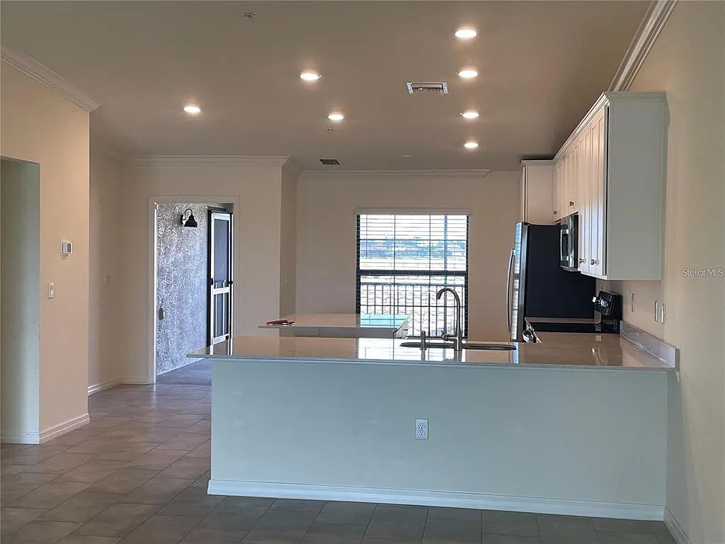 2 bed, 2.0 bath, 1336 sqft, $2,900 — Photo 4