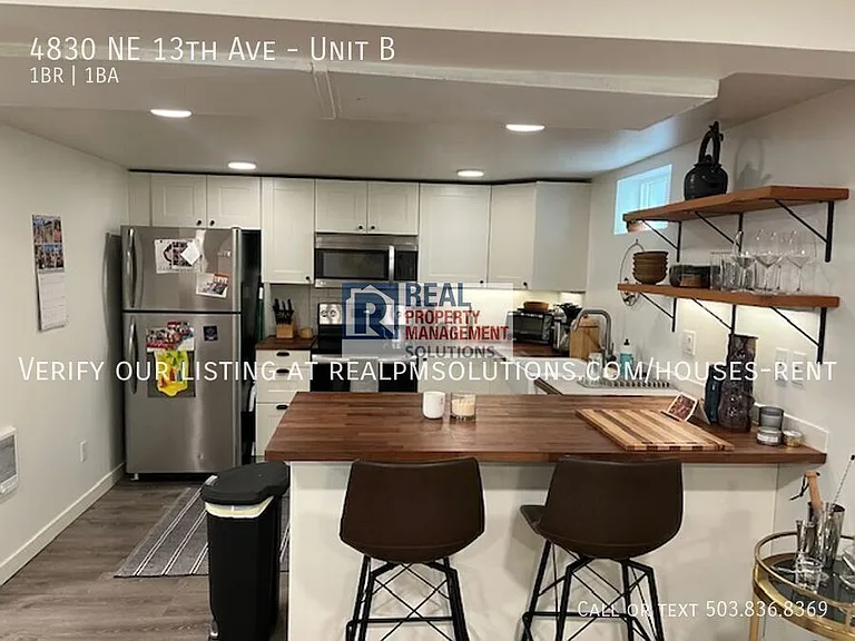 4830 NE 13th Ave #B — Photo 2