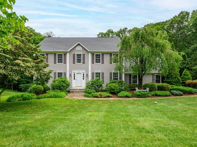 18 Sleepy Hollow Road, Sandy Hook, CT, 06482