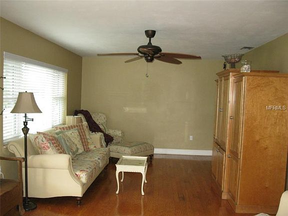 2nd image of 710 SE Avenue L