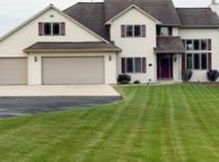 766 Riverdale Dr, Oneida, WI 54155