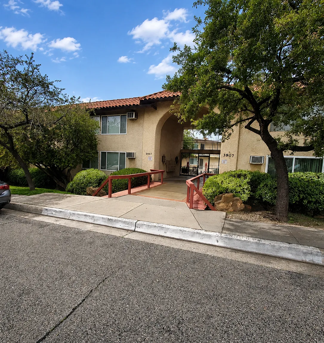 1 bed, 680 sqft, $2,100 — Photo 1