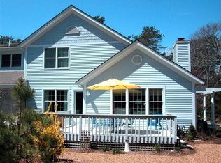240 Sandpiper Ln, Vineyard Haven, MA 02568