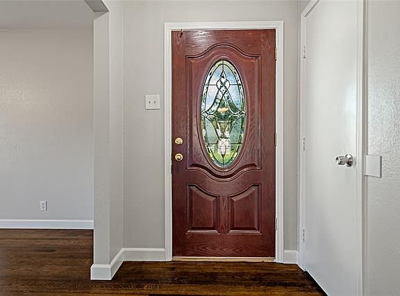 3rd image of 1824 Westway Ave