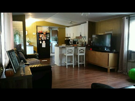 3rd image of 7800 Tayloe Dr