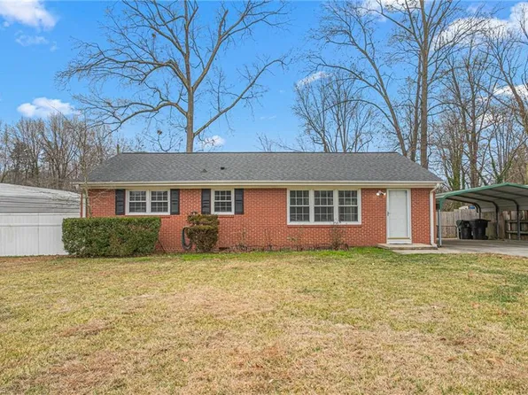 2545 Hyde St, Burlington, NC 27217