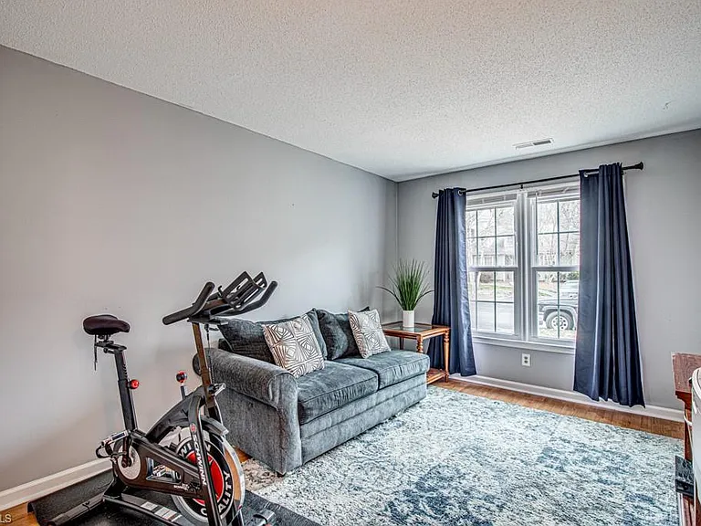 2672 Windy Xing — Photo 7